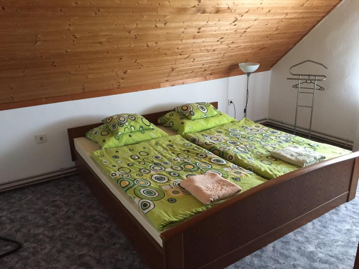 Baranya Apartman Áta Dış mekan fotoğraf