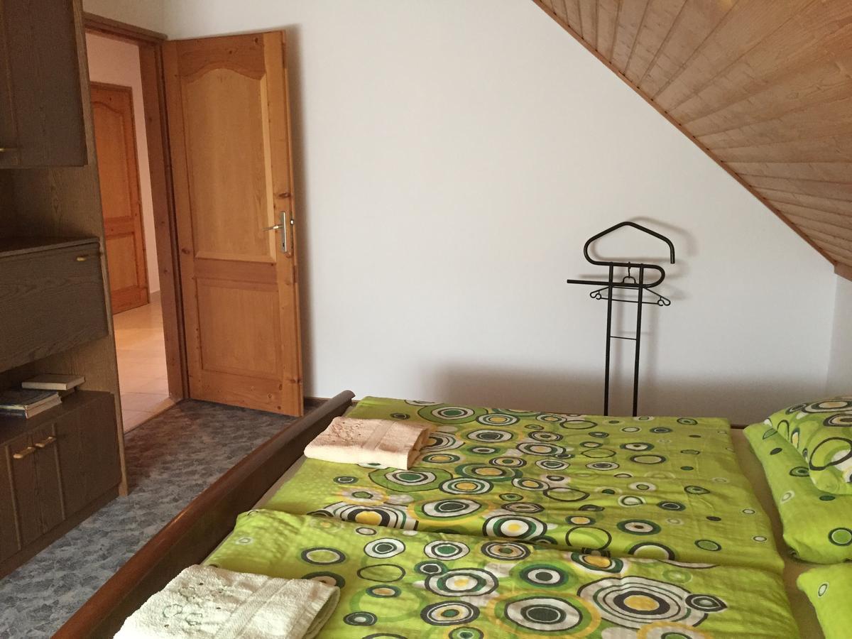 Baranya Apartman Áta Dış mekan fotoğraf